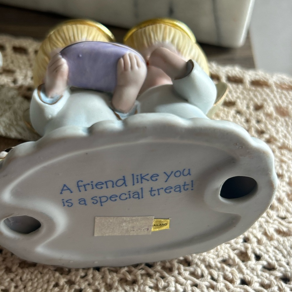 Angel Figurines Bundle of 3 Gold Halos Sweet Faces Friendship Confirmation Love - Picture 12 of 13